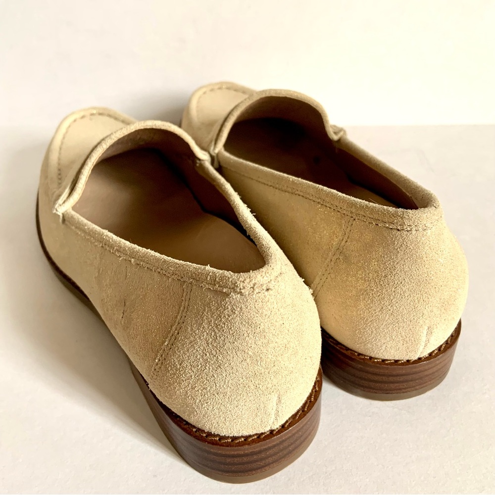 Vionic Cream Loafers - Picture 4 of 7